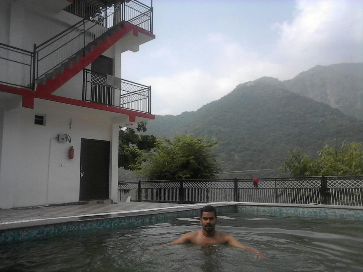 موسوري V Resorts Brv Resort المظهر الخارجي الصورة
